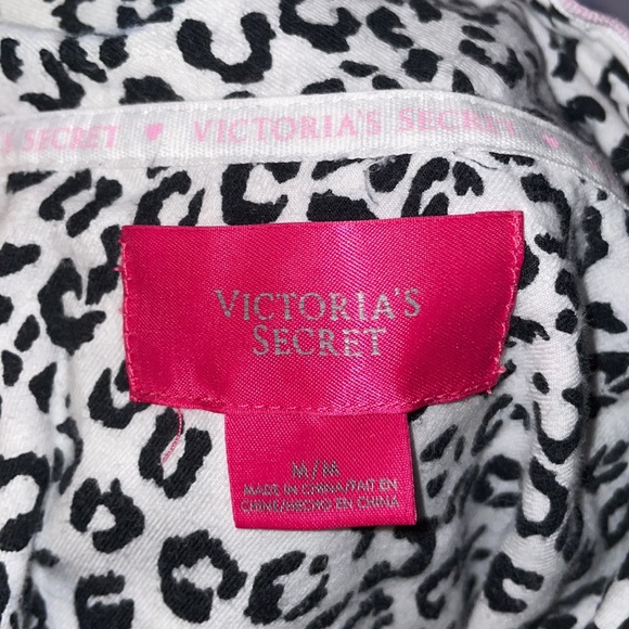 **SOLD ON MARKETPLACE ❤️Soft and sexy Victoria’s Secret cotton robe - Picture 8 of 10